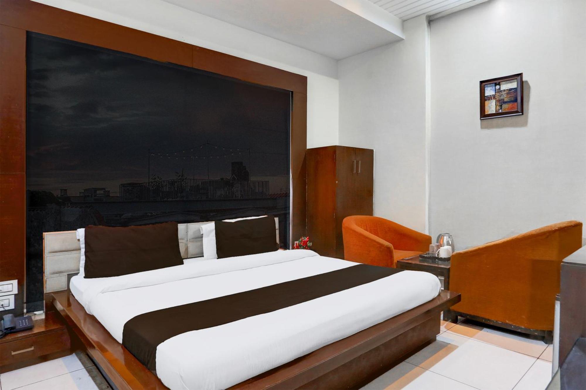 Super Collection O Railway Station Road Near Clock Tower Hotel ลูดิฮานา ภายนอก รูปภาพ